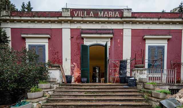 Tra abbattimenti e abbandoni l'eccezione di Villa Maria: «Tornerà al suo splendore»